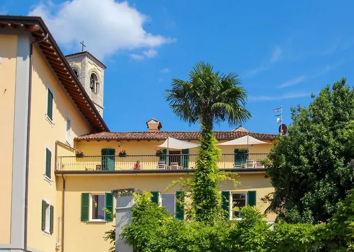 By Interhome * Porto Valtravaglia