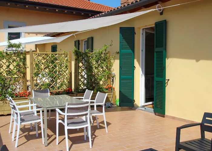 By Interhome Apartament Porto Valtravaglia