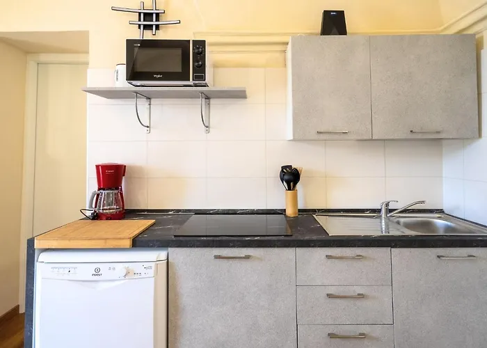 By Interhome Apartament Porto Valtravaglia