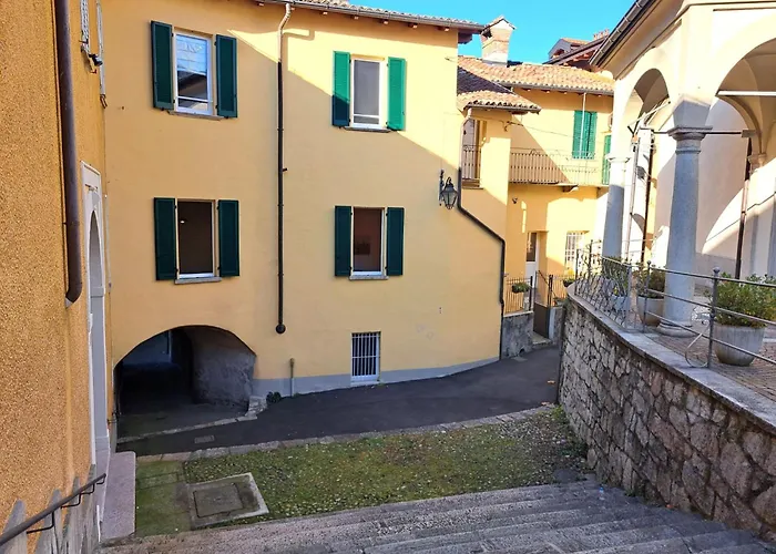 By Interhome Apartament Porto Valtravaglia