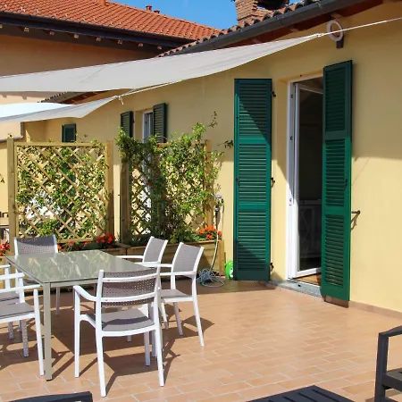 By Interhome Appartement Porto Valtravaglia