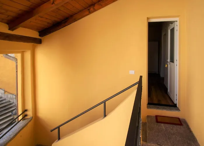 Apartament By Interhome Porto Valtravaglia